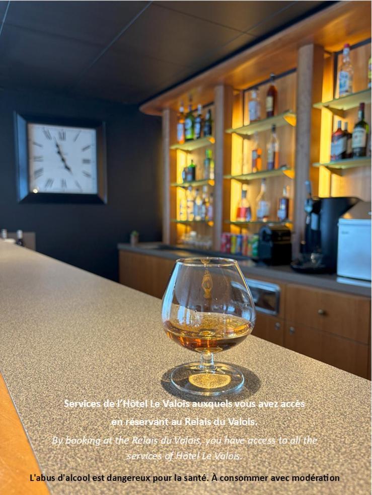 Отель Le Relais Du Valois Cognac Centre Экстерьер фото